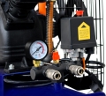 kompresor-olejowy-100l-2800w-niebieski-kd4058_7.jpg